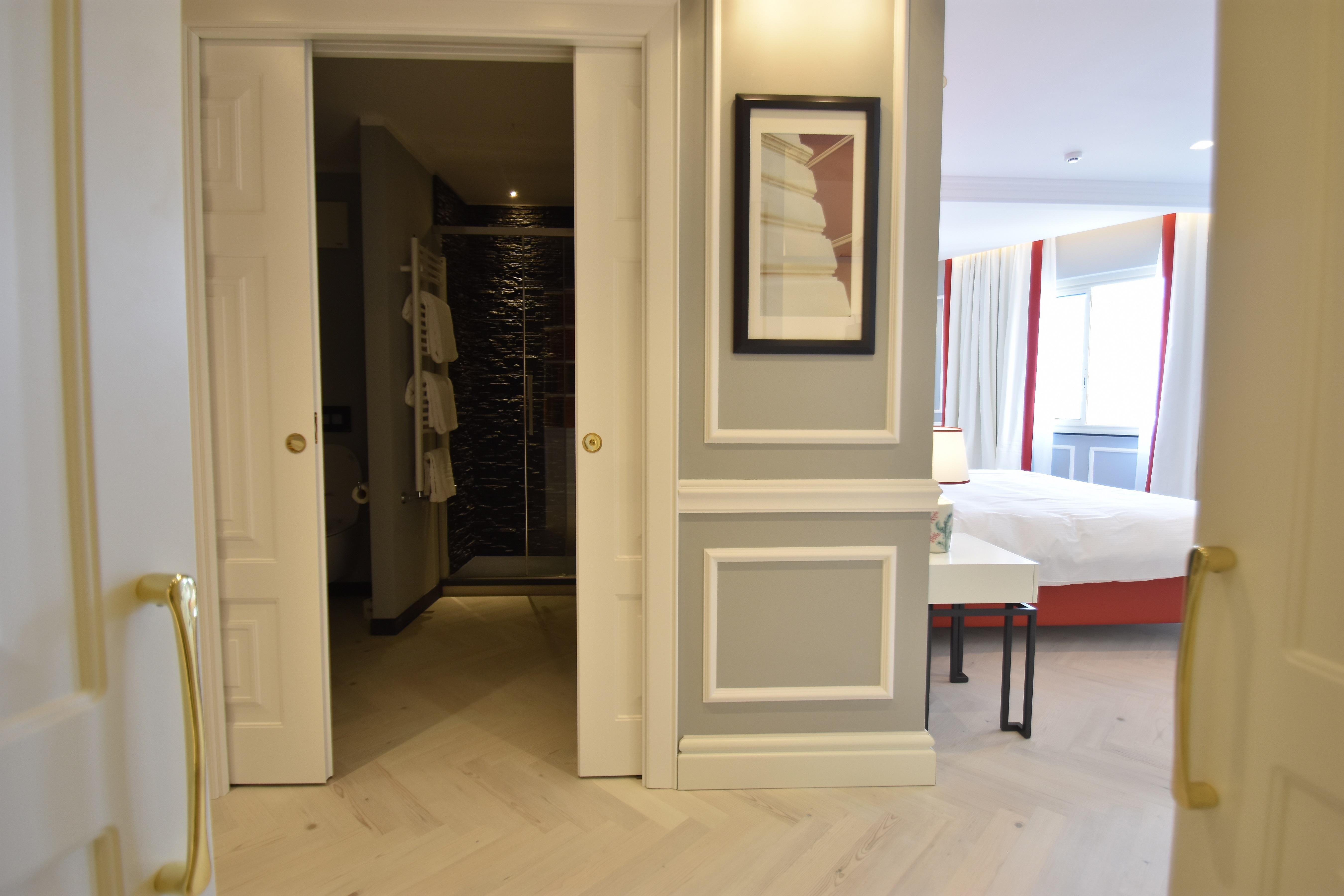 Hotel Vis A Vis Сестри Леванте Екстериор снимка