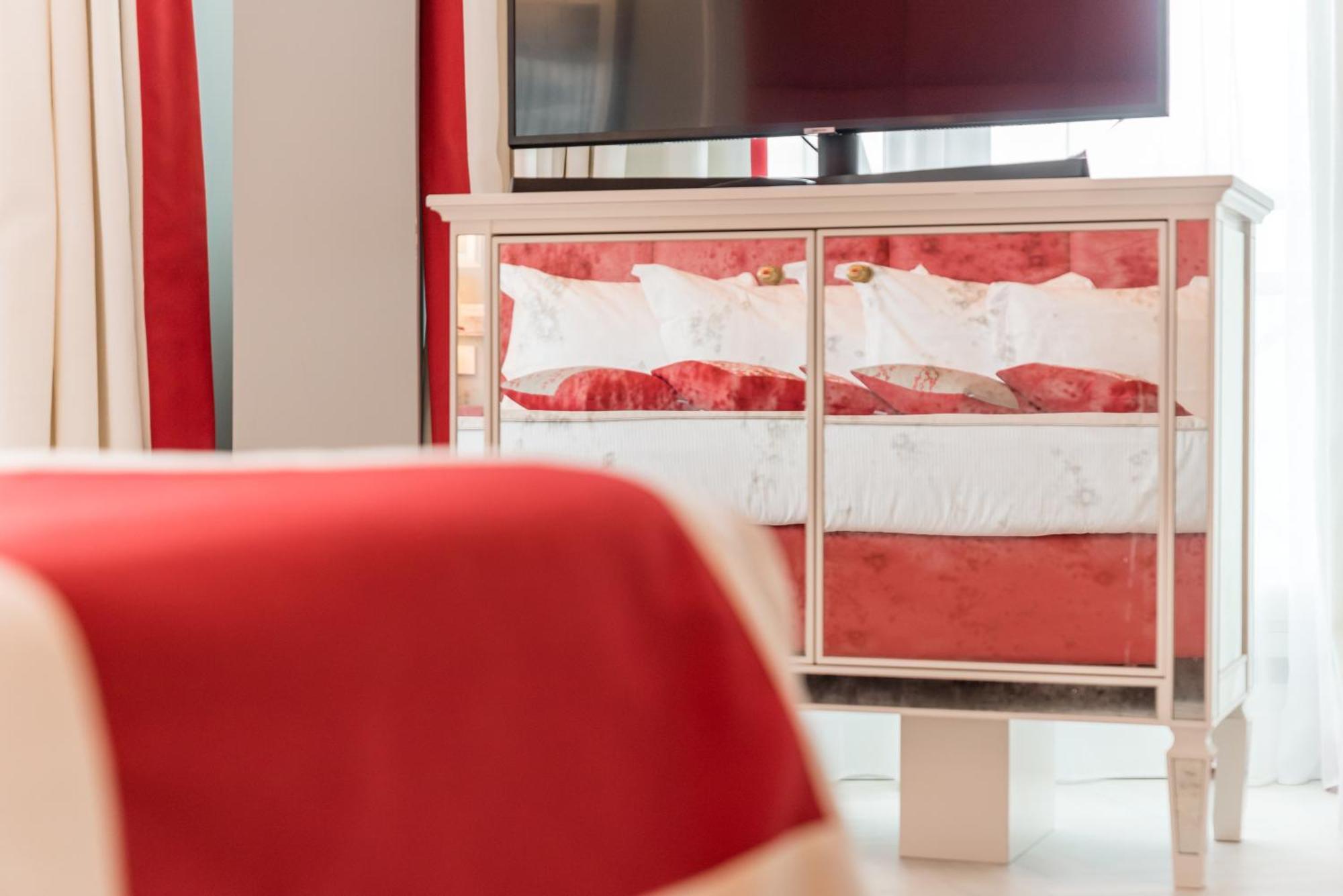 Hotel Vis A Vis Сестри Леванте Екстериор снимка