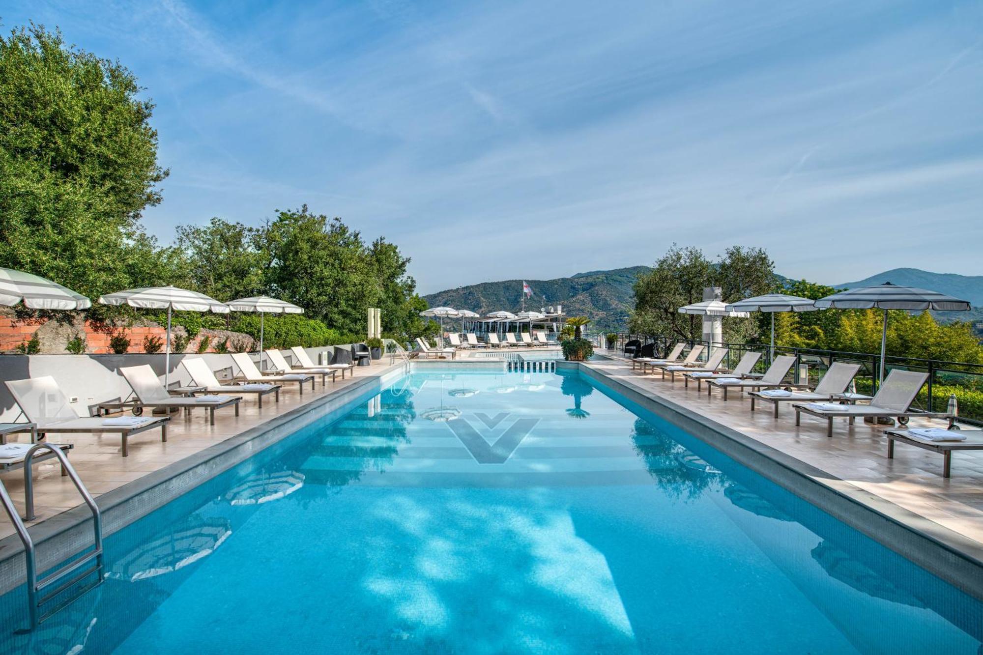 Hotel Vis A Vis Сестри Леванте Екстериор снимка