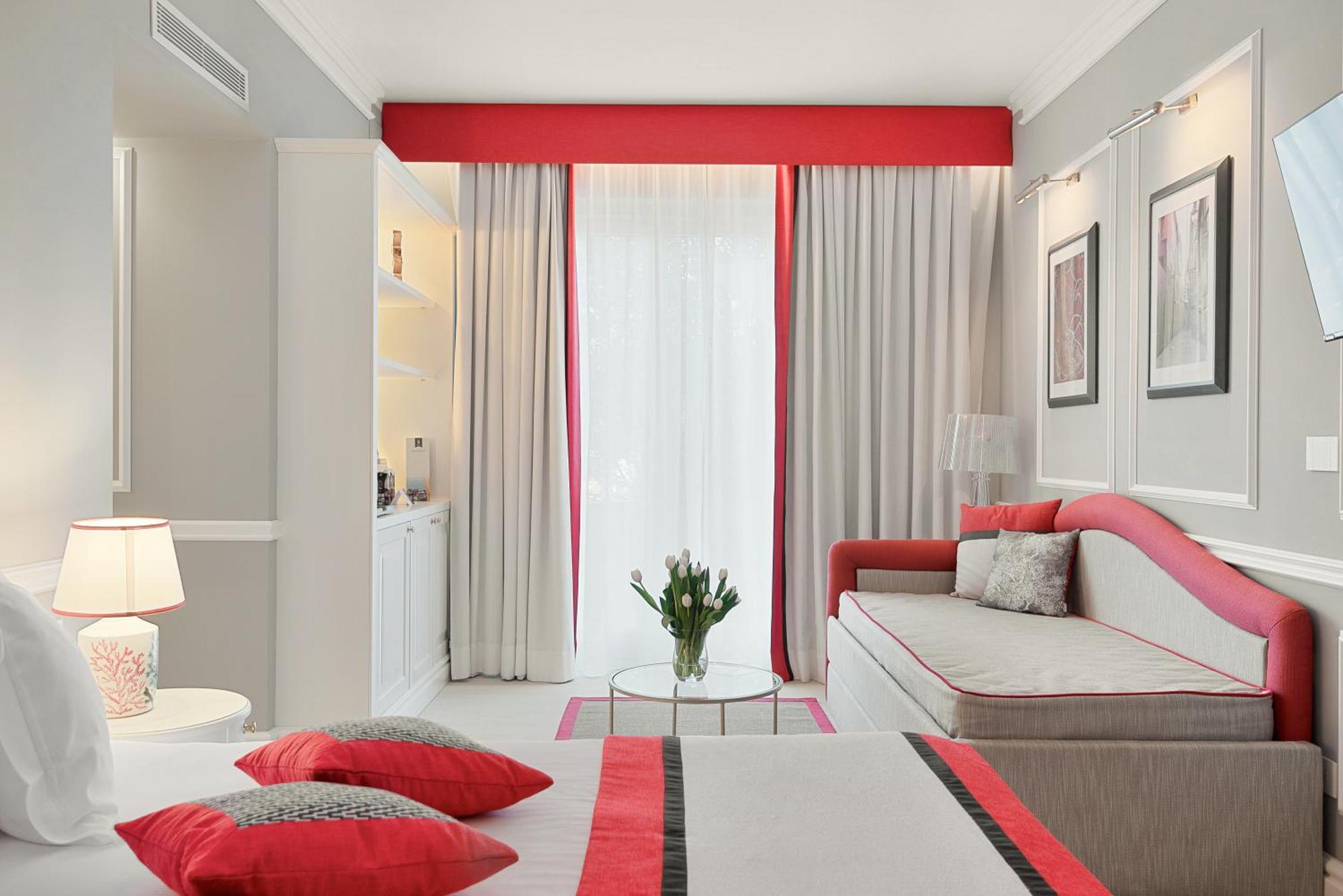 Hotel Vis A Vis Сестри Леванте Екстериор снимка