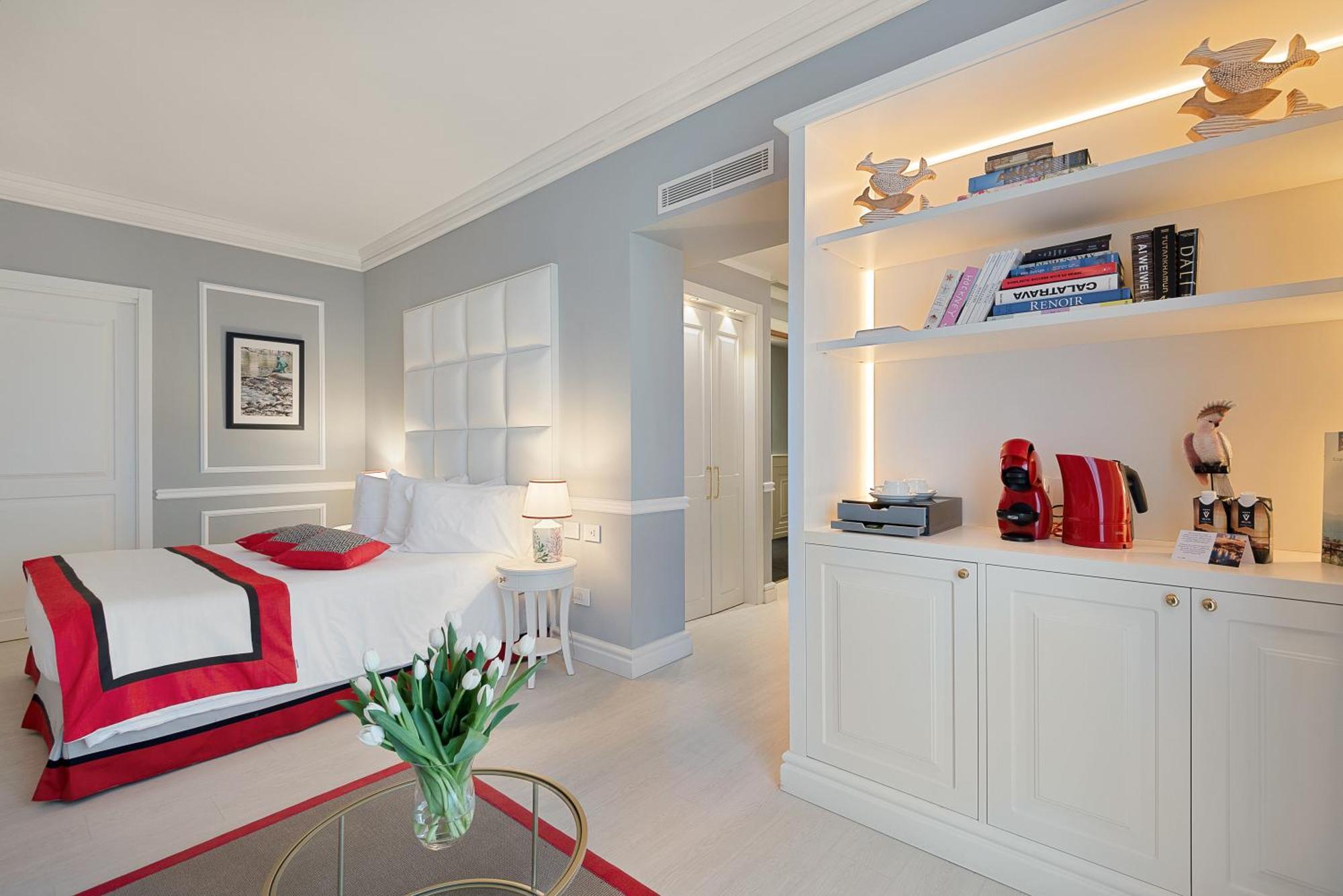 Hotel Vis A Vis Сестри Леванте Екстериор снимка
